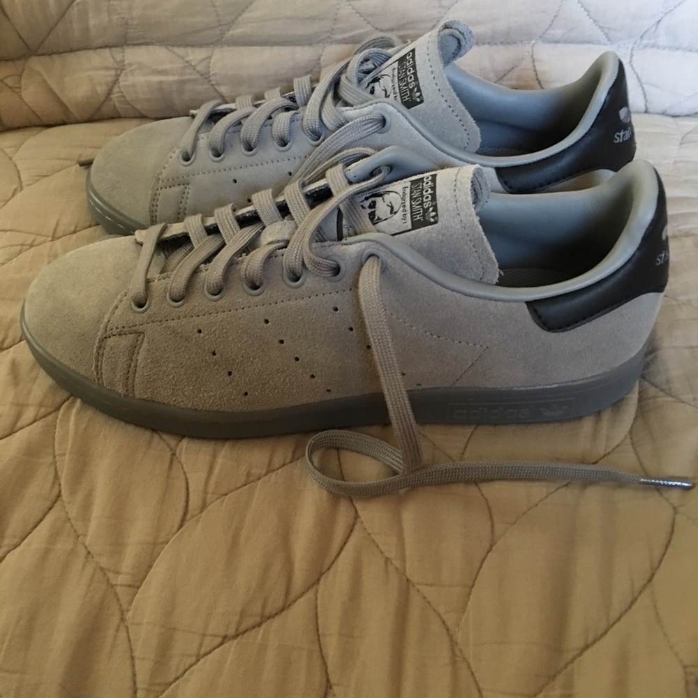 Adidas Stan Smith Gray Suede - Men’s size 8